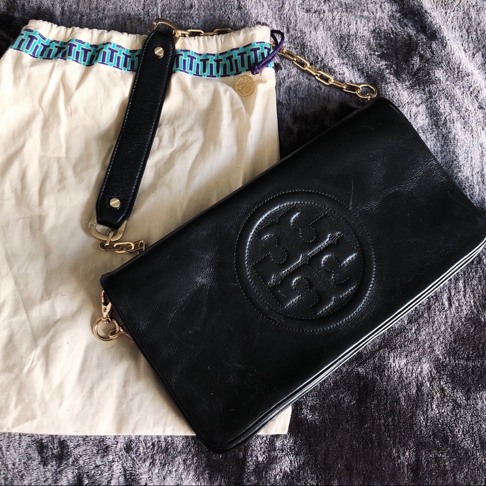 NWT- Tory Burch Reva bombe clutch